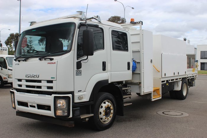 2013 ISUZU FTR 900 WHITE