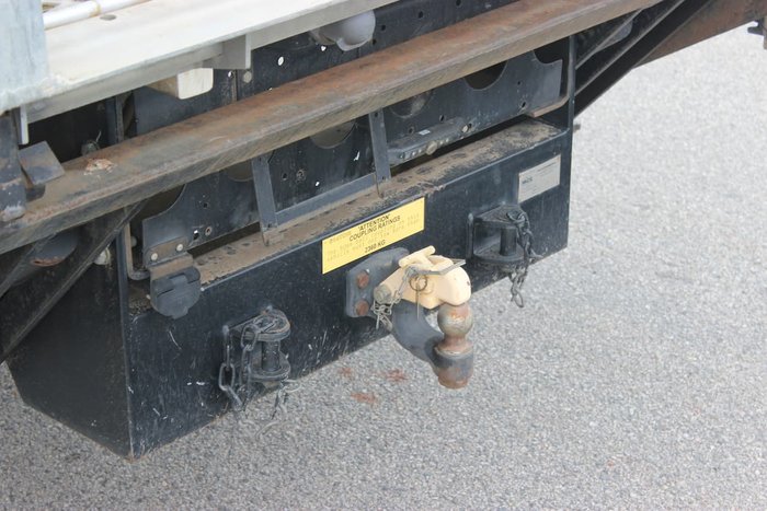 2013 ISUZU FTR 900 WHITE