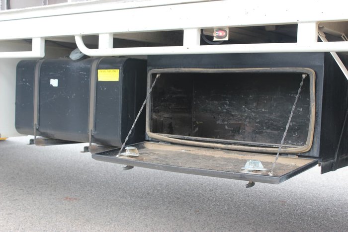 2013 ISUZU FTR 900 WHITE