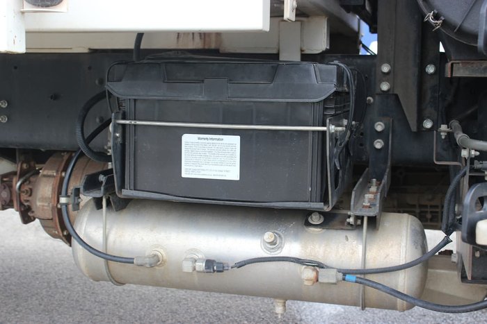 2013 ISUZU FTR 900 WHITE