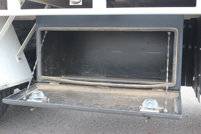 2013 ISUZU FTR 900 WHITE