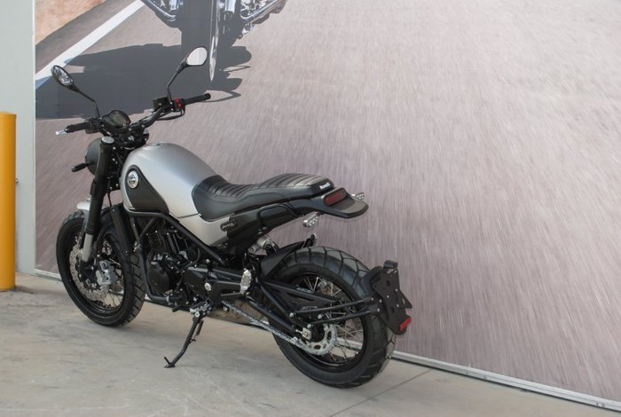 2020 Benelli LEONCINO (ABS) Silver