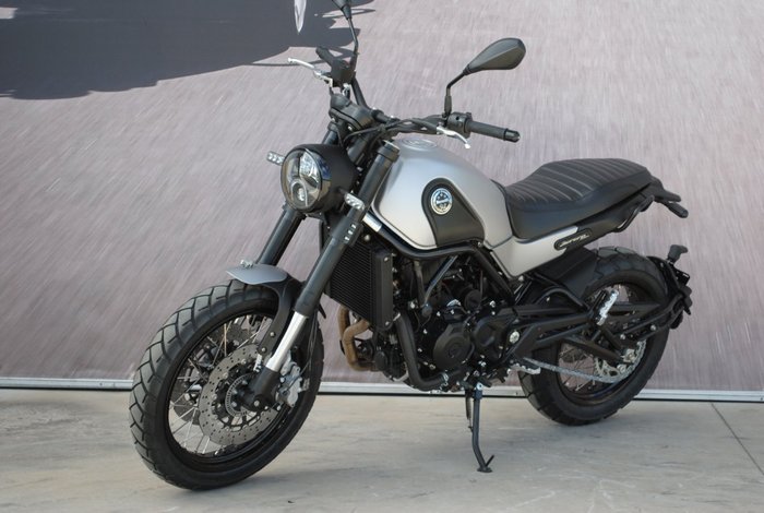 2020 Benelli LEONCINO (ABS) Silver