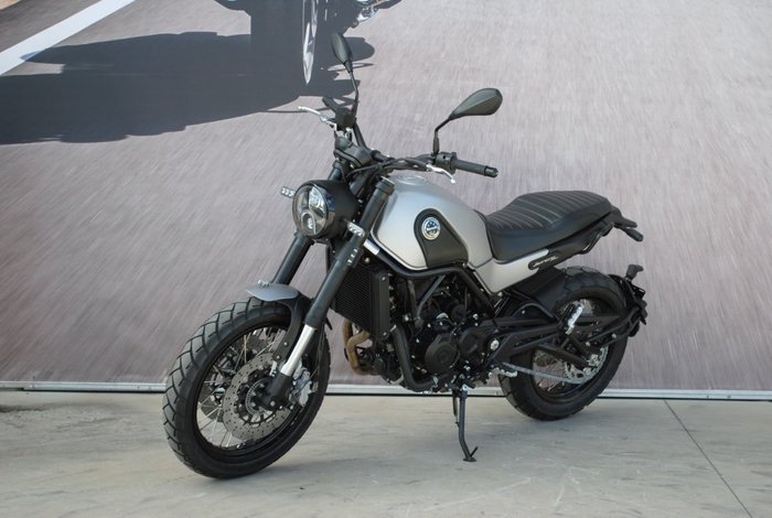 2020 Benelli LEONCINO (ABS) Silver