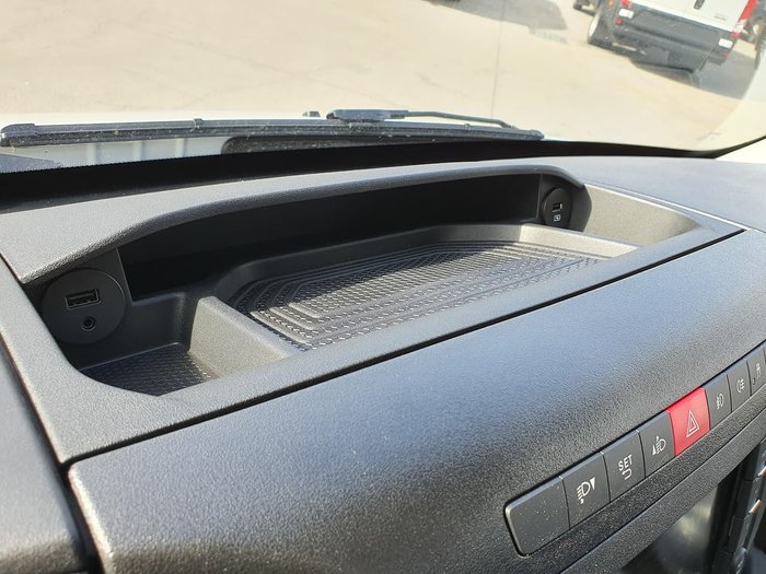 2020 IVECO DAILY 70C21 DUAL CAB 3750MM WHEELBASE null null white