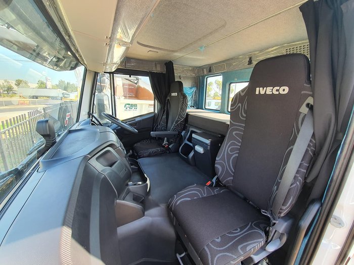 2020 IVECO STRALIS ATI 360 4X2 CAB CHASSIS - LOW ROOF SLEEPER AUTO null null white