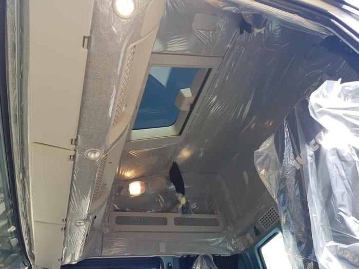 2020 IVECO 2020 IVECO STRALIS ATI 360 6X2 HIGH ROOF null null White