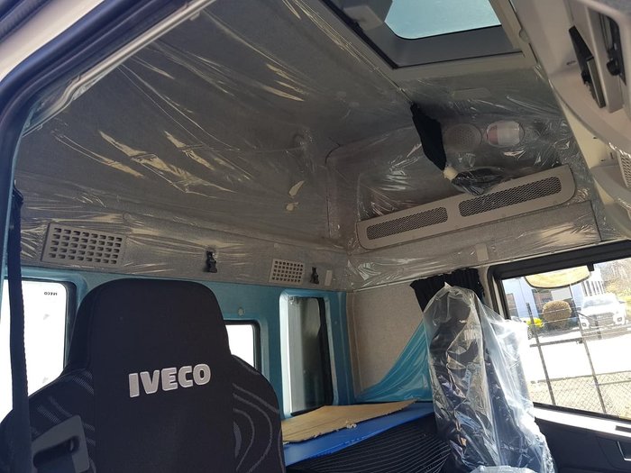 2020 IVECO 2020 IVECO STRALIS ATI 360 6X2 HIGH ROOF null null White