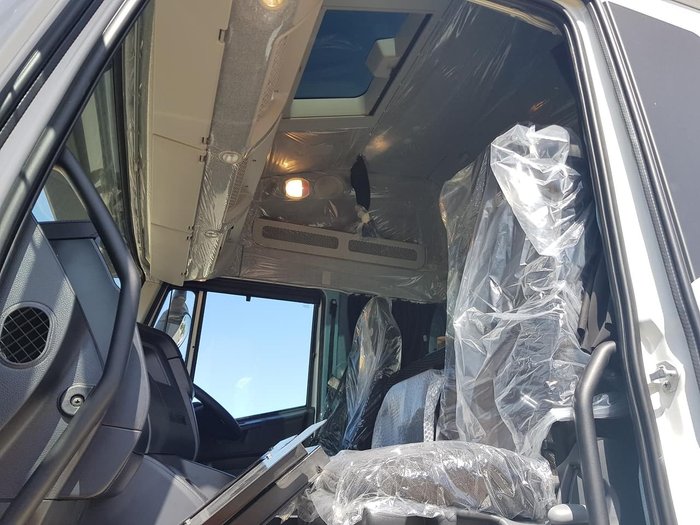 2020 IVECO 2020 IVECO STRALIS ATI 360 6X2 HIGH ROOF null null White