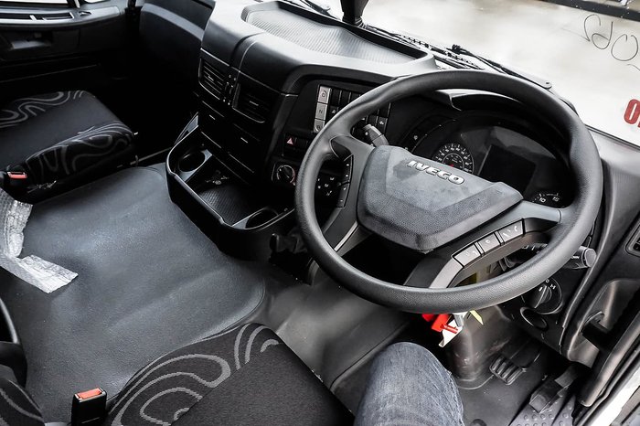 2020 IVECO 2020 IVECO STRALIS ATI 360 6X2 HIGH ROOF null null White