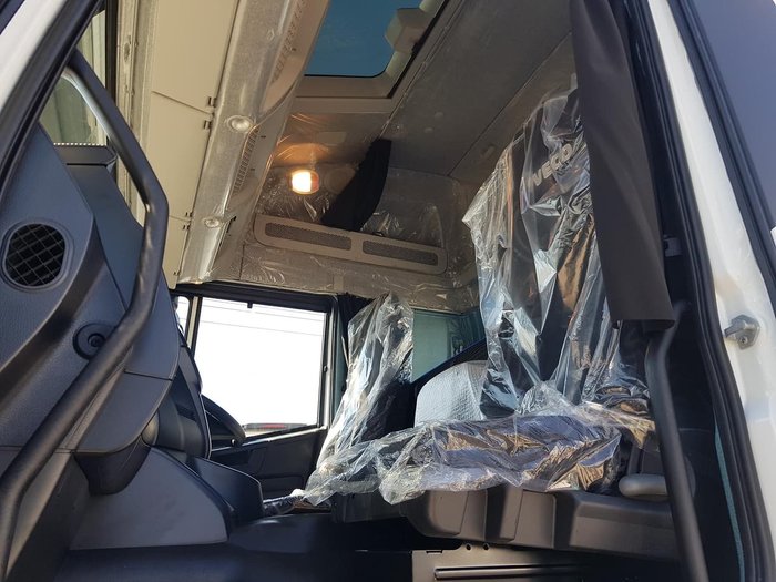 2020 IVECO 2020 IVECO STRALIS ATI 360 6X2 HIGH ROOF null null White