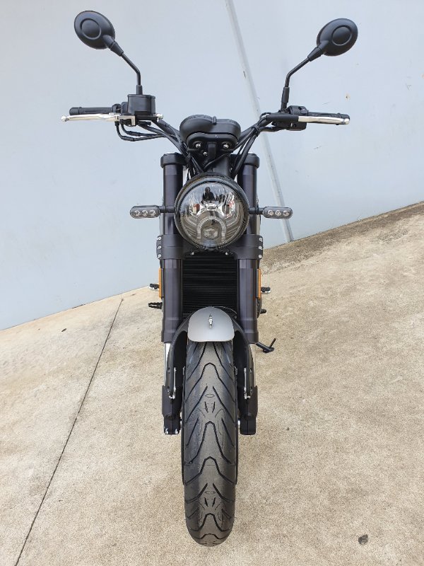 2020 Benelli LEONCINO (ABS) Silver