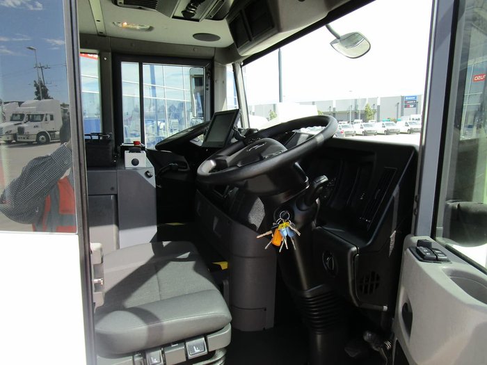 2016 MERCEDES-BENZ ECONIC 2630LL DUAL CONTROL null null WHITE