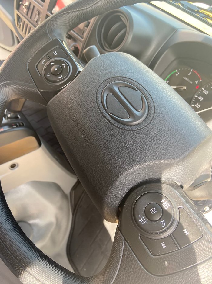 2020 HINO 300 SERIES 616 CREW CAB TRADEACE White