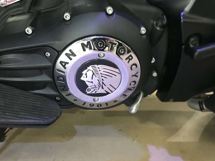 2017 Indian CHIEFTAIN DARK HORSE Thunder Black Smoke