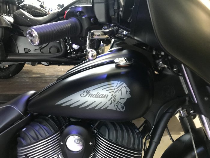 2017 Indian CHIEFTAIN DARK HORSE Thunder Black Smoke
