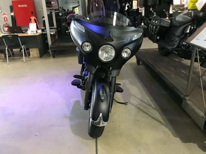 2017 Indian CHIEFTAIN DARK HORSE Thunder Black Smoke