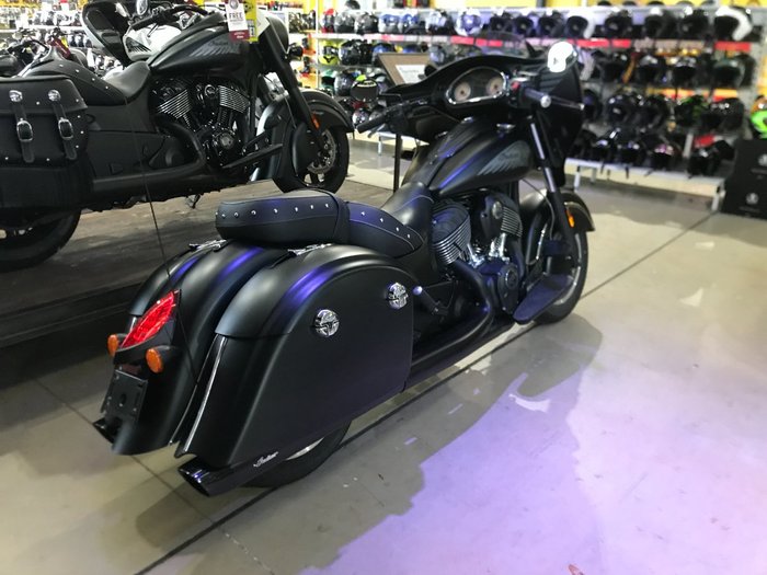 2017 Indian CHIEFTAIN DARK HORSE Thunder Black Smoke