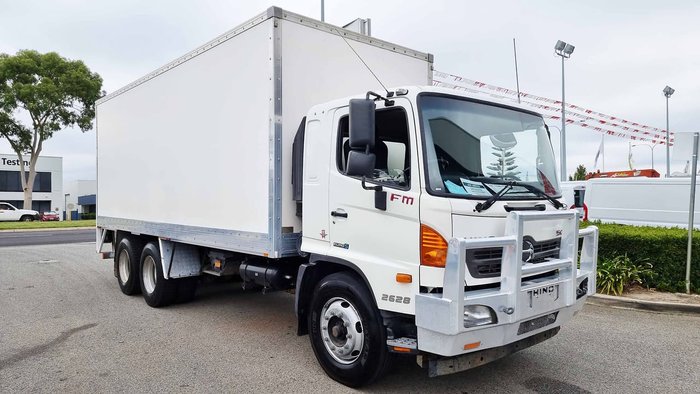 2016 HINO FM 2628 WHITE