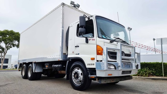 2016 HINO FM 2628 WHITE
