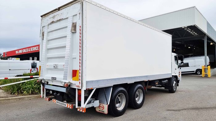 2016 HINO FM 2628 WHITE