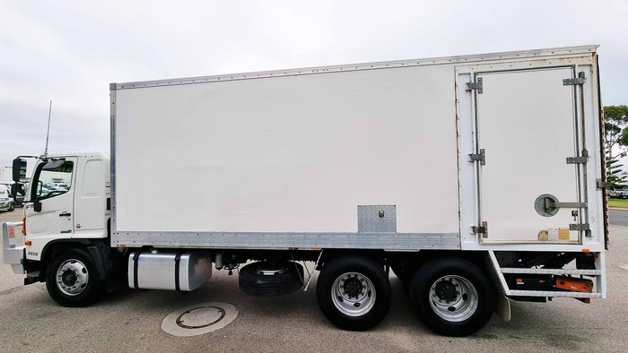 2016 HINO FM 2628 WHITE