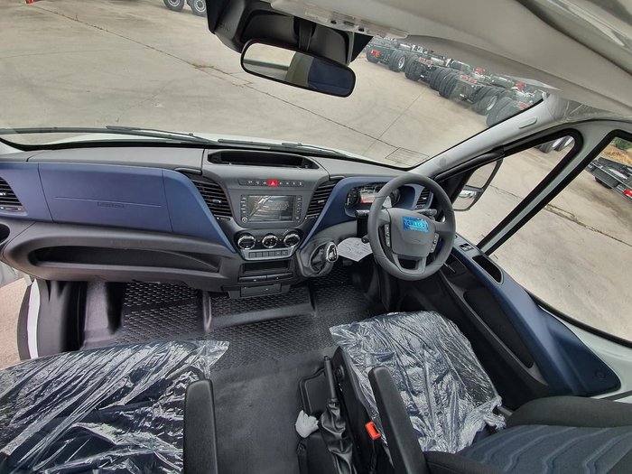 2020 IVECO 50C17 3450MM WHEELBASE WITH AUTO, AIRBAG REAR & DIFF LOCK White