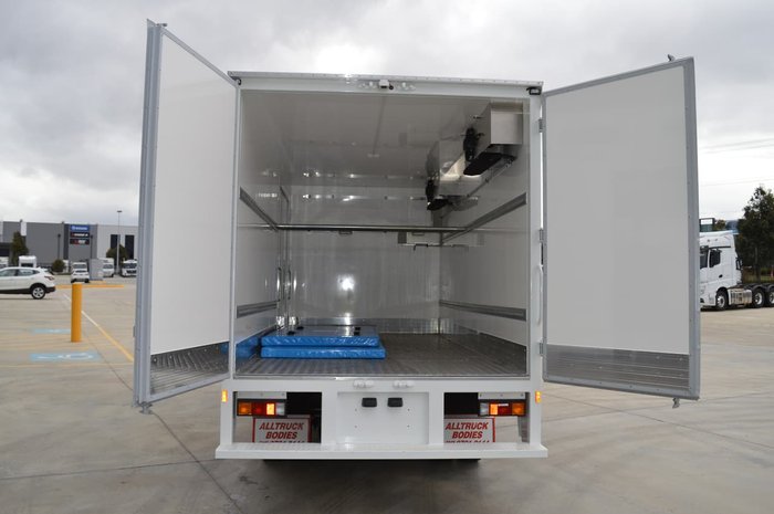 2019 FUSO FEB21ER3SFBC White