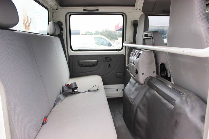 2010 HINO 300 SERIES 716 WHITE