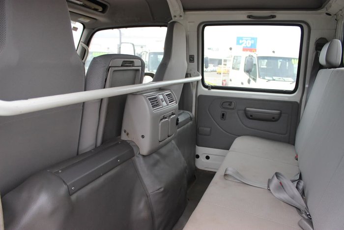 2010 HINO 300 SERIES 716 WHITE