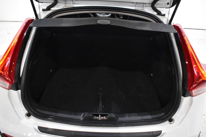 2014 Volvo V40 Cross Country T5 Luxury MY14 Four Wheel Drive White