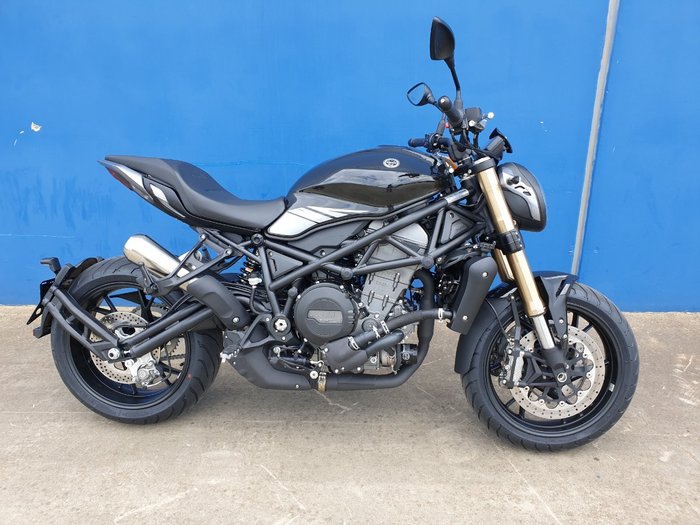 2021 Benelli 2021 Benelli 750CC 752S Road Black