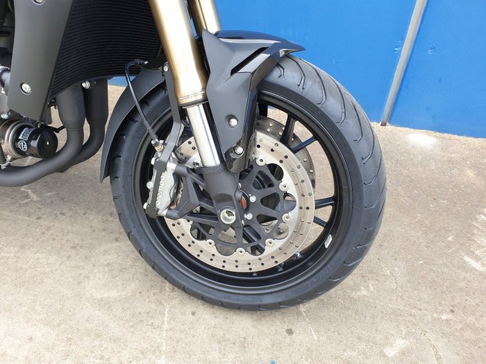 2021 Benelli 2021 Benelli 750CC 752S Road Black