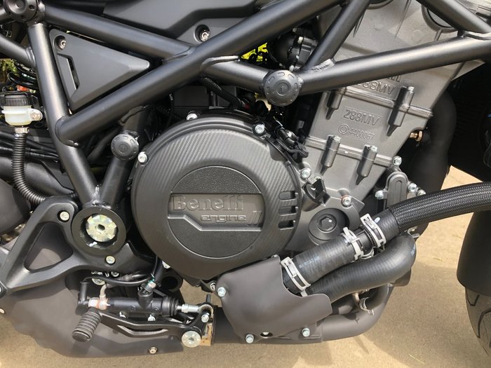 2021 Benelli 2021 Benelli 750CC 752S Road Green