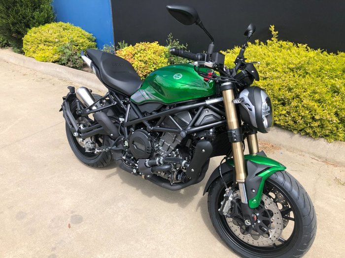2021 Benelli 2021 Benelli 750CC 752S Road Green