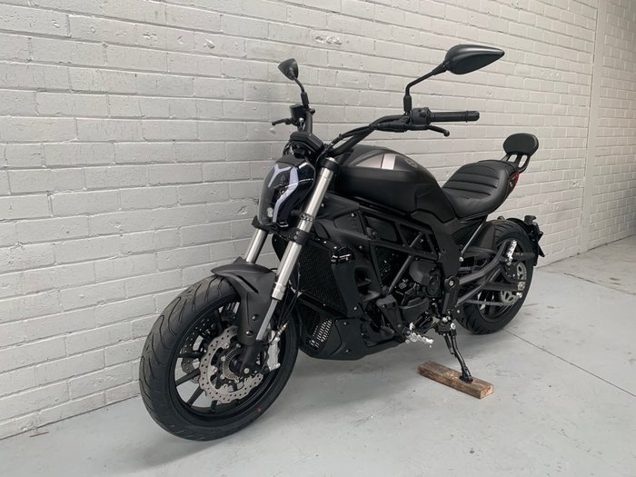 2020 Benelli 502C Black