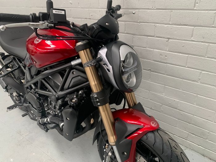 2021 Benelli 2021 Benelli 750CC 752S Road Red