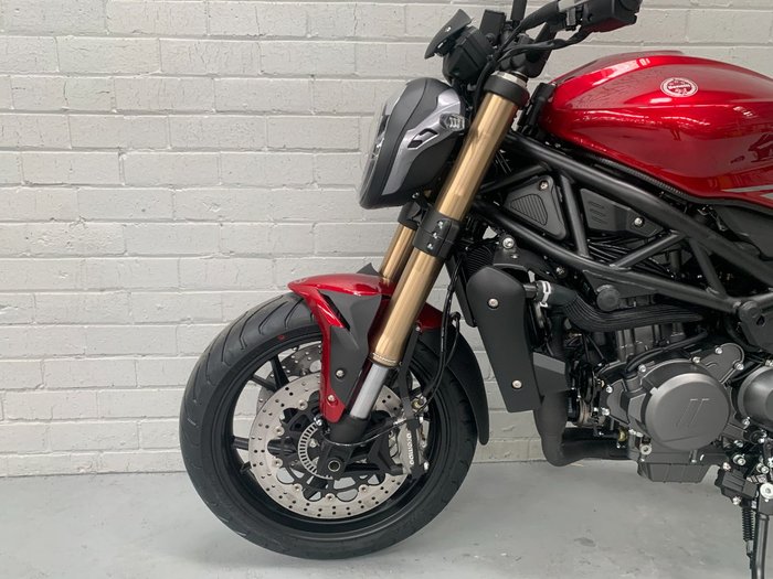 2021 Benelli 2021 Benelli 750CC 752S Road Red