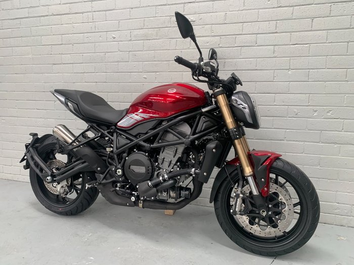 2021 Benelli 2021 Benelli 750CC 752S Road Red