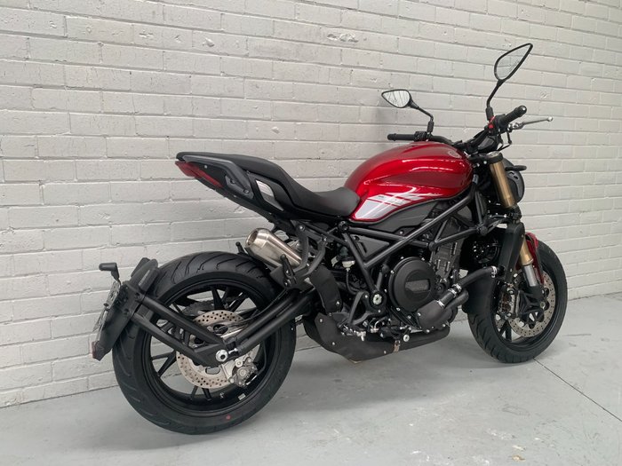 2021 Benelli 2021 Benelli 750CC 752S Road Red