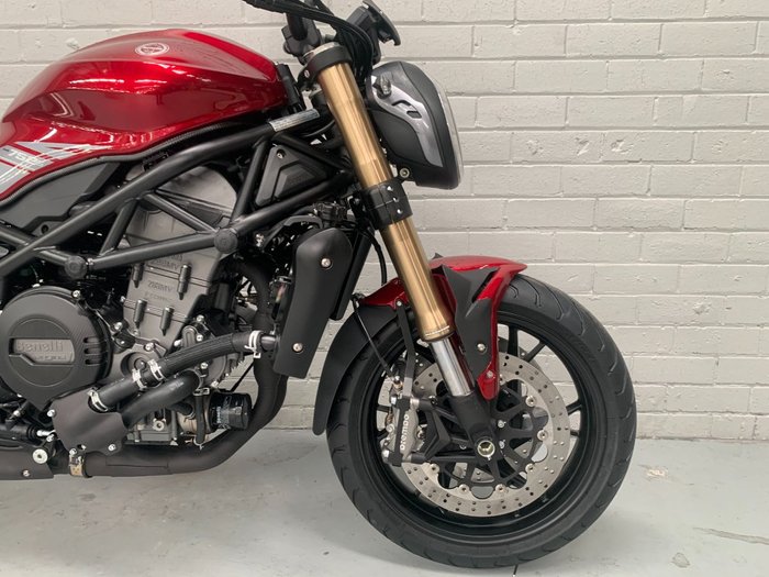 2021 Benelli 2021 Benelli 750CC 752S Road Red