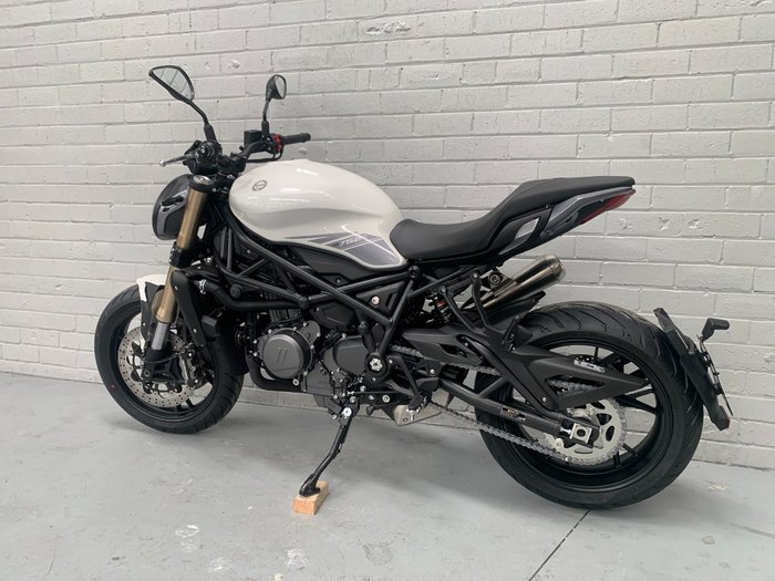 2021 Benelli 2021 Benelli 750CC 752S Road White