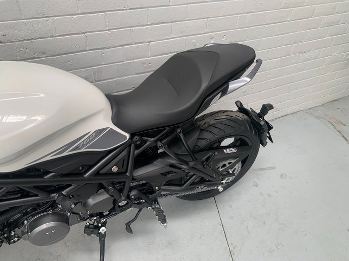 2021 Benelli 2021 Benelli 750CC 752S Road White