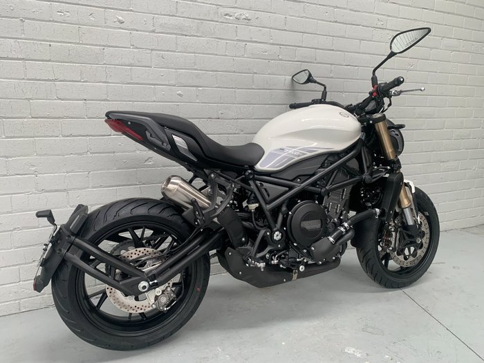 2021 Benelli 2021 Benelli 750CC 752S Road White