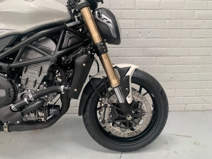 2021 Benelli 2021 Benelli 750CC 752S Road White