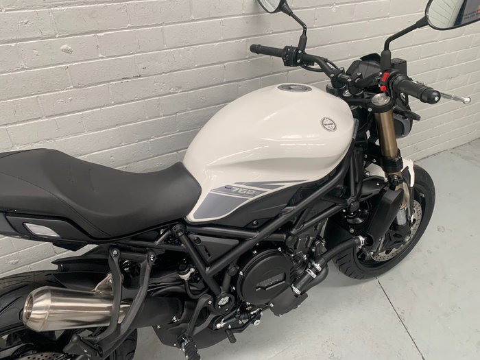 2021 Benelli 2021 Benelli 750CC 752S Road White