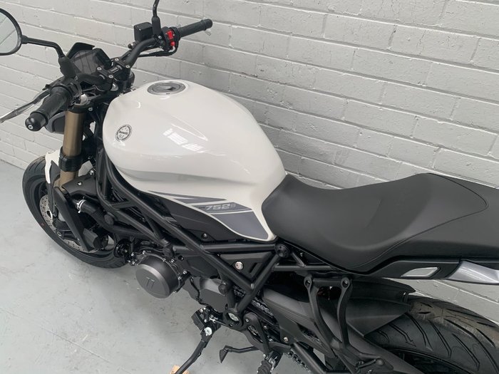 2021 Benelli 2021 Benelli 750CC 752S Road White