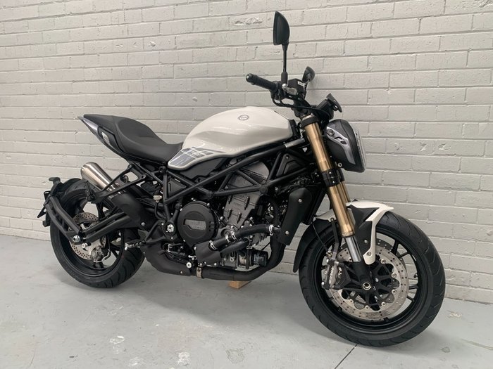 2021 Benelli 2021 Benelli 750CC 752S Road White