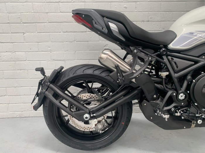 2021 Benelli 2021 Benelli 750CC 752S Road White