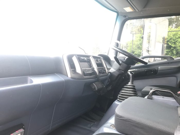 2009 HINO FG 1527 White